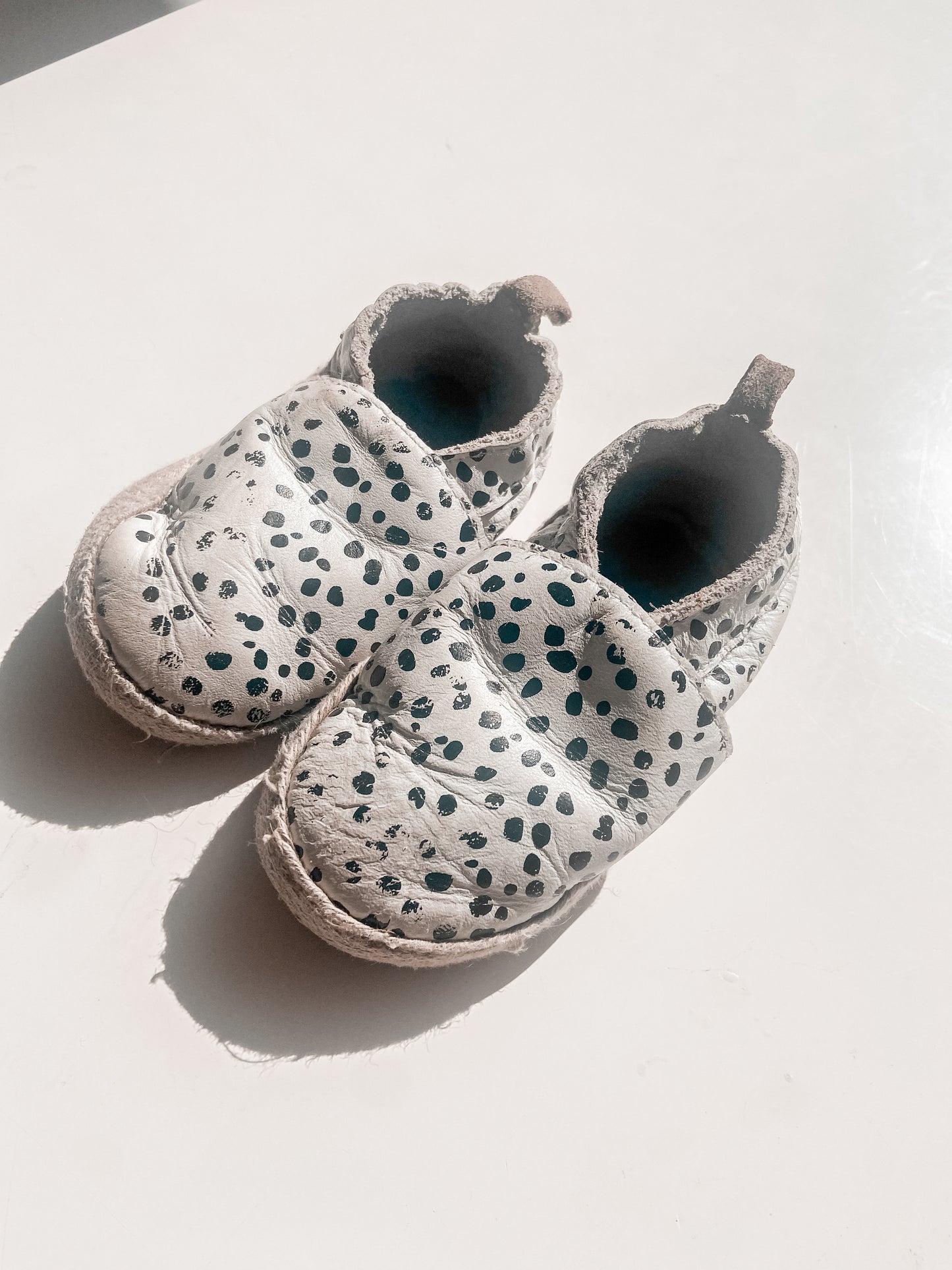PRETTY BRAVE SHOES
