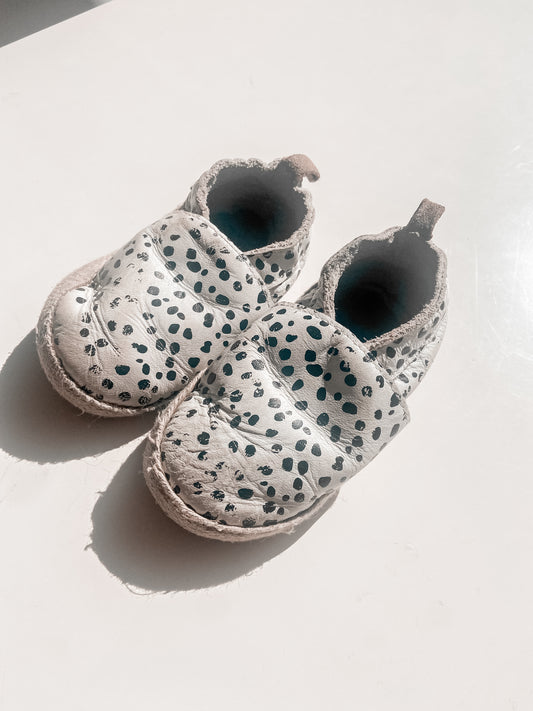 PRETTY BRAVE SHOES