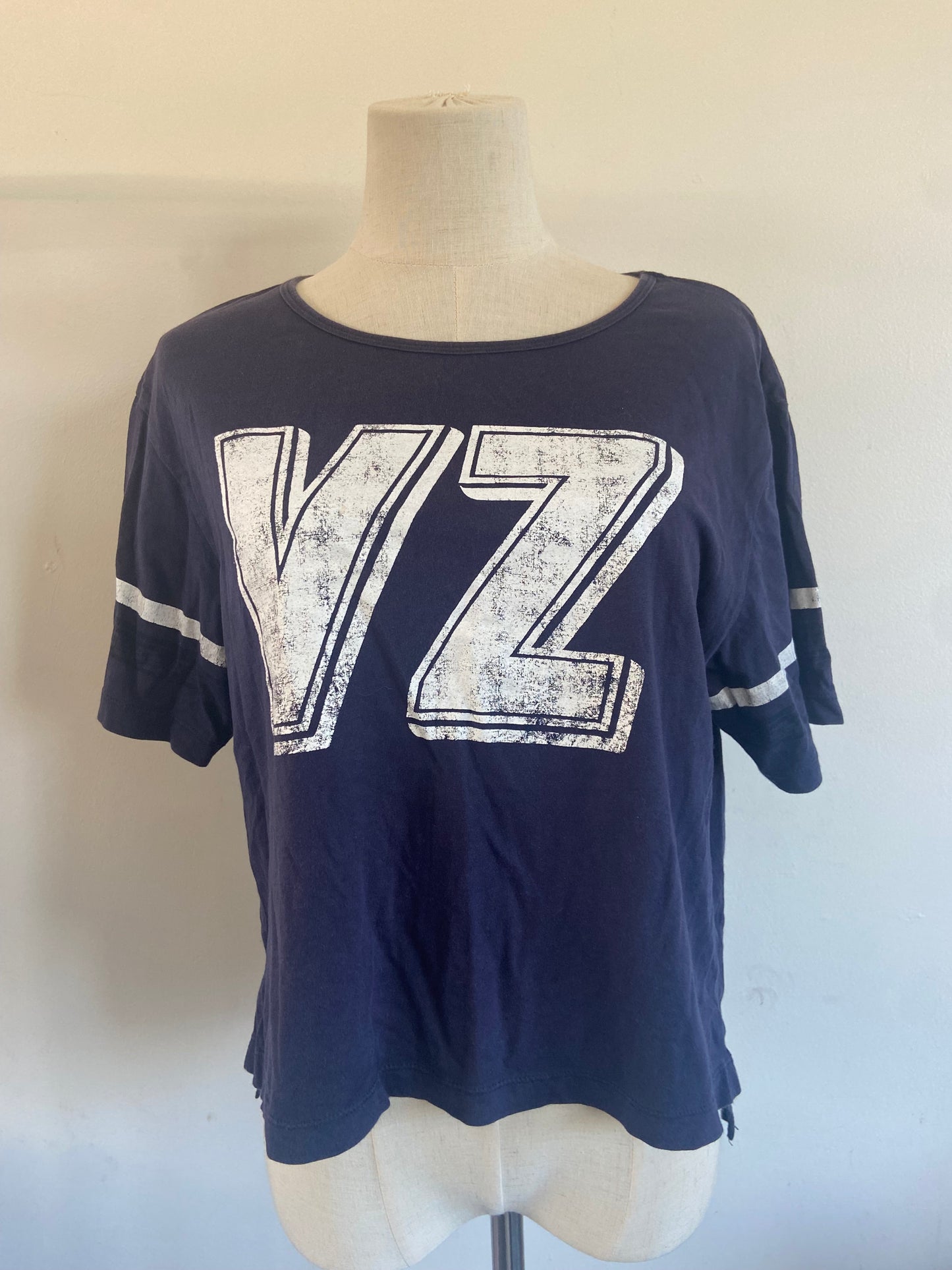 VONZIPPER TOP (10)