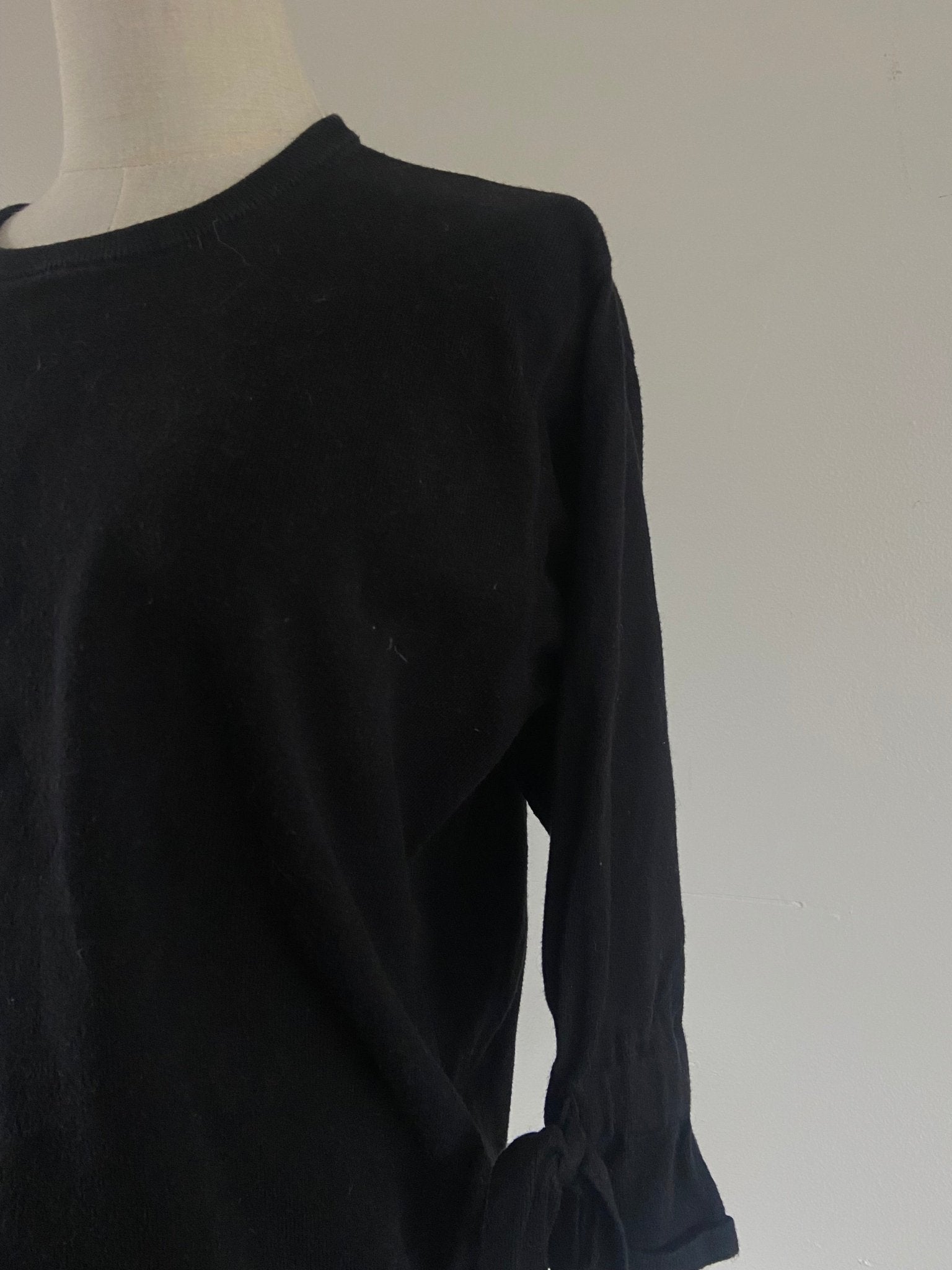 Isaac + Lulu Top (S) - The Preloved Wardrobe